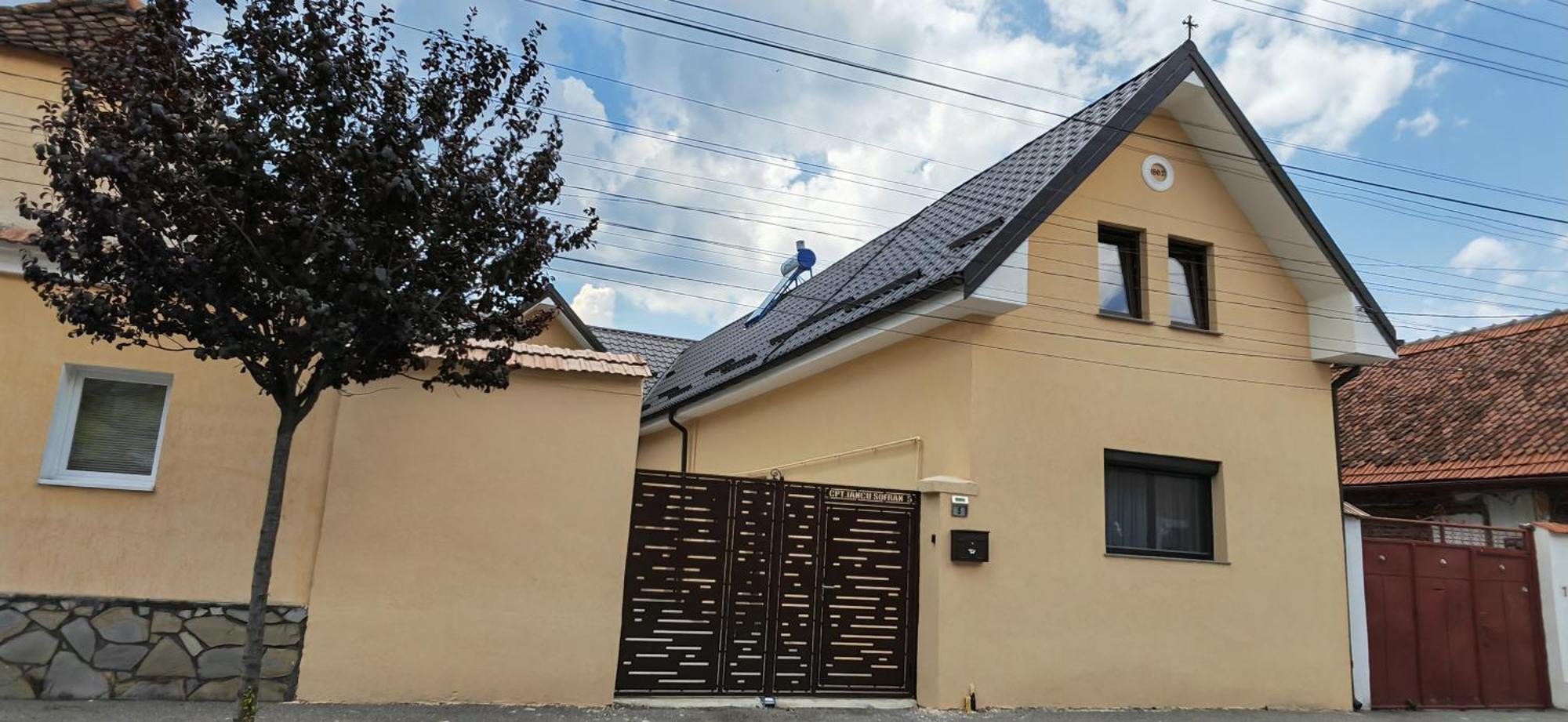 Casa Ramo Villa Rîşnov Exterior foto